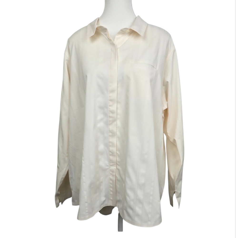 Athleta Urbanite Long Sleeve Button-Down Shirt 1X Officewear Neutral Minimalist